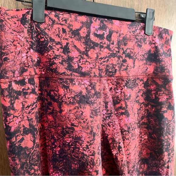 Lululemon New Year Align High-Rise Crop 23" Dark Red Black Lunar Phase Multi 14 - Picture 4 of 13